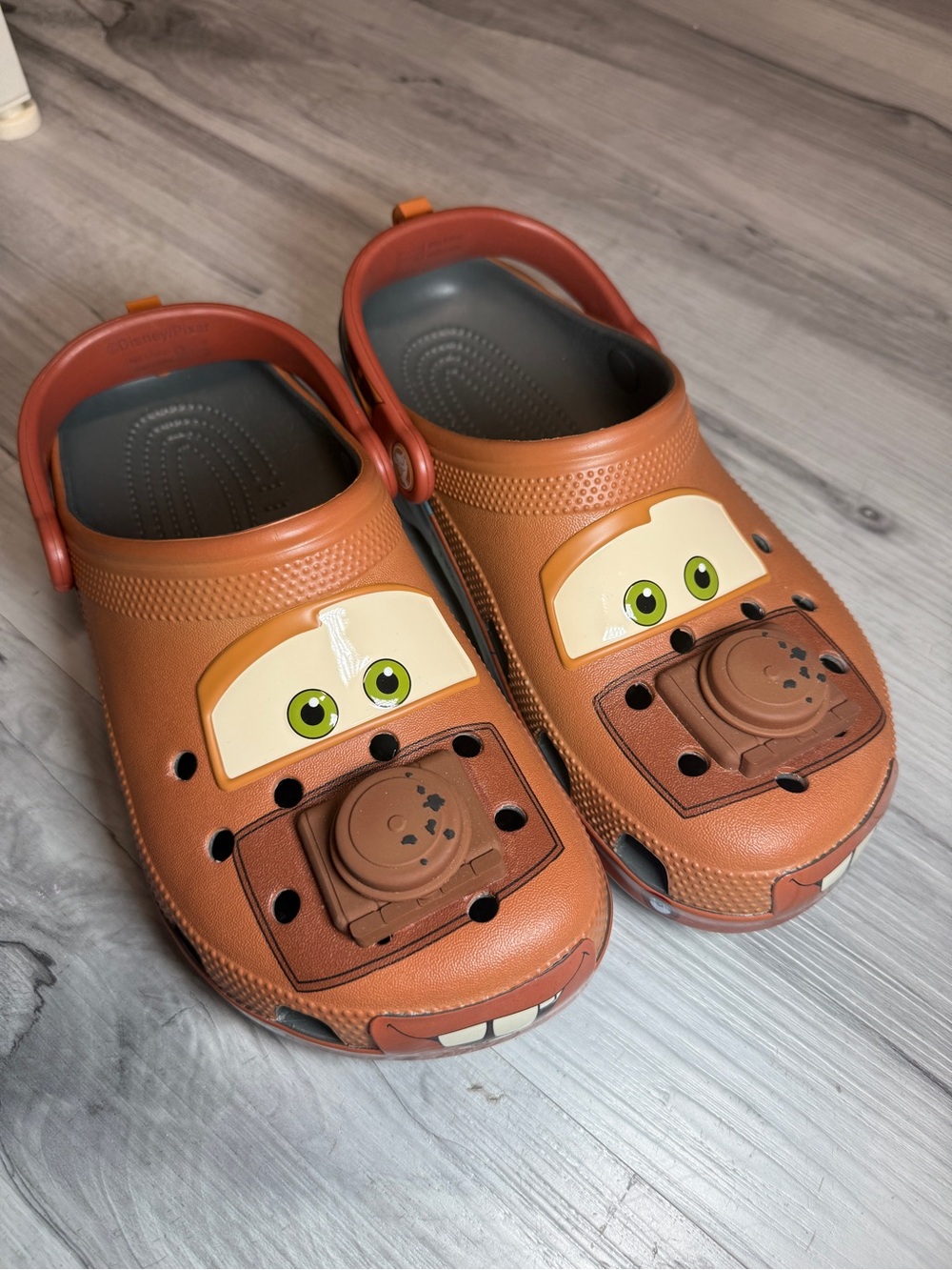Tow mater crocs